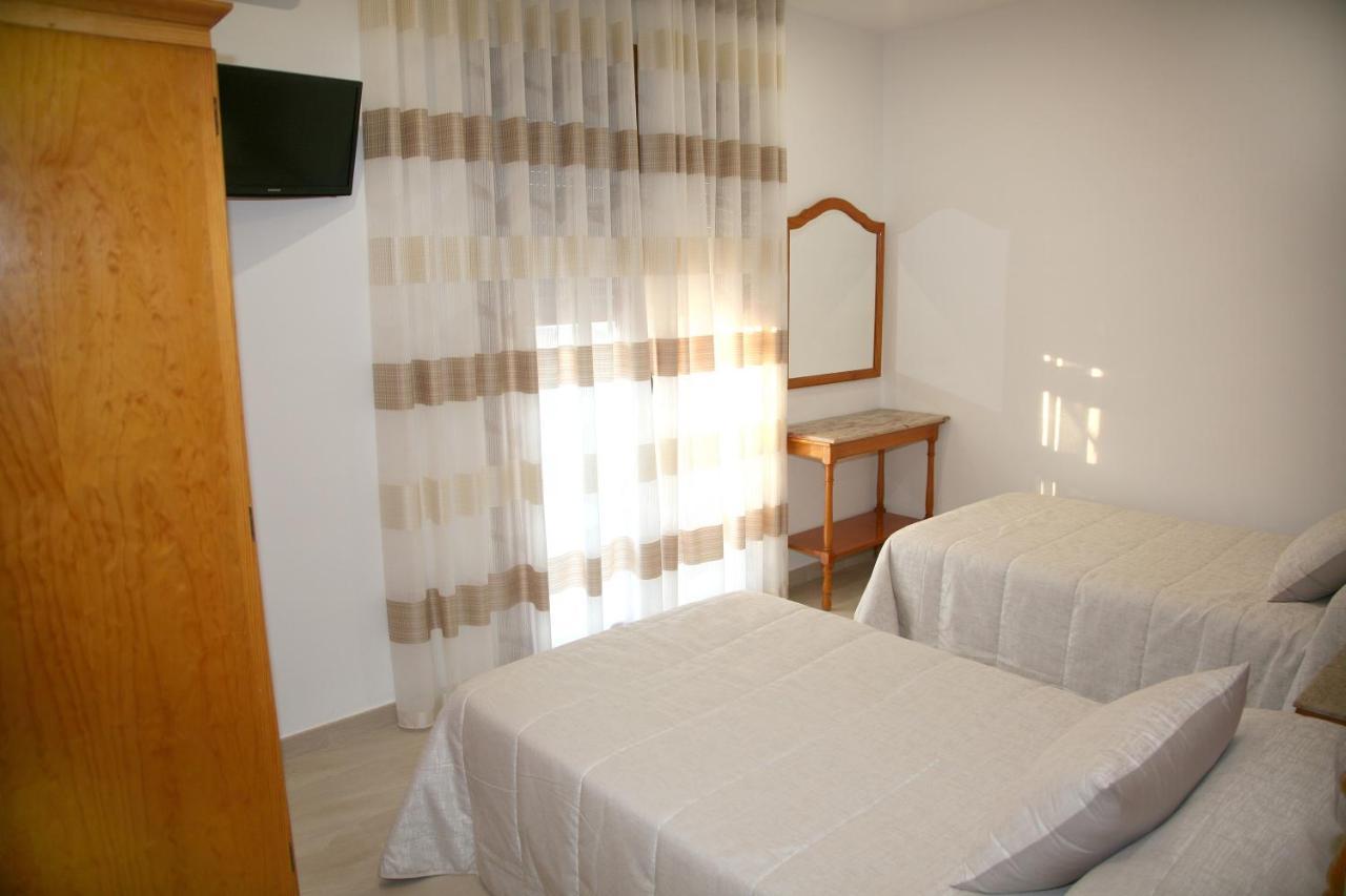 Hostal Restaurante Grela Pozo Alcon Exterior photo